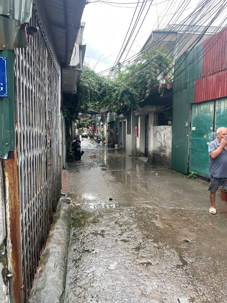 Bán nhà Sở Thượng - diện tích 69.2m2 3 tầng - ô tô tránh - giá 8,5 tỷ