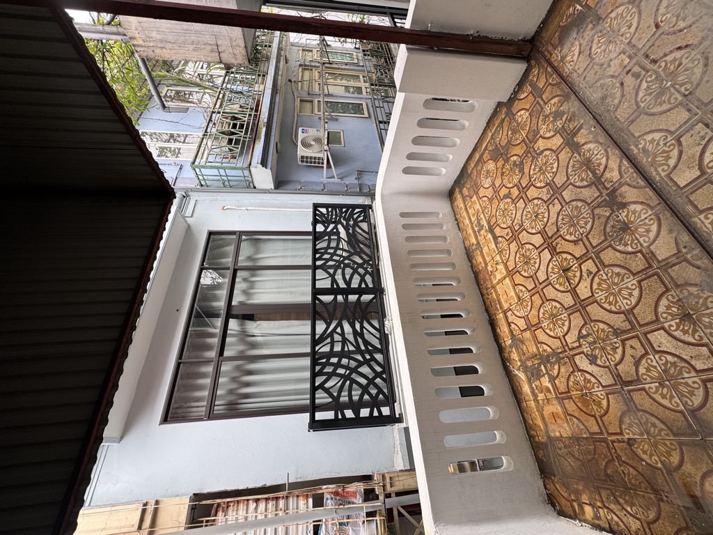 Bán nhà Hòa Bình - diện tích 19,1m2 5 tầng - Ô TÔ ĐỖ CỬA - giá 7,0 tỷ