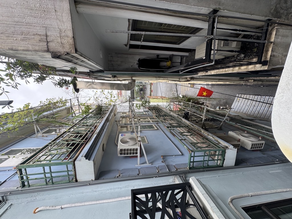 Bán nhà Hòa Bình - diện tích 19,1m2 5 tầng - Ô TÔ ĐỖ CỬA - giá 7,0 tỷ