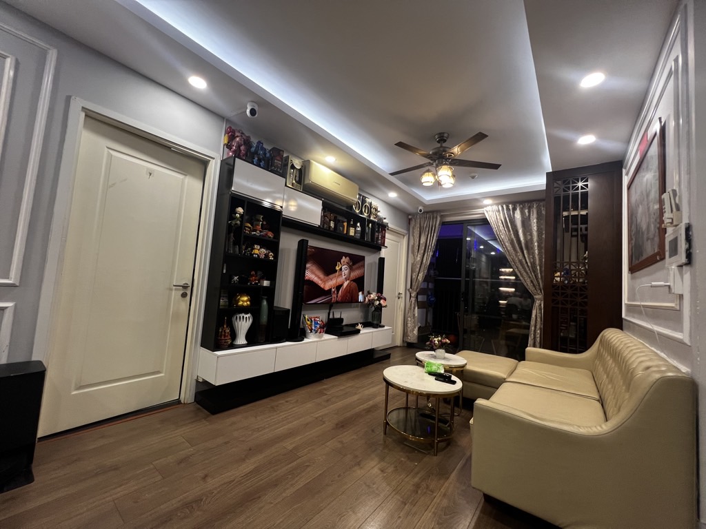 Bán nhà Imperia Minh Khai - diện tích 82m2 23 tầng - Căn hộ cao cấp - giá 10,5 tỷ