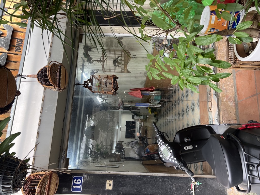 Bán nhà Nguyễn Trãi - diện tích 68.6m2 4 tầng - ô tô quay đầu trước cửa - giá 13 tỷ