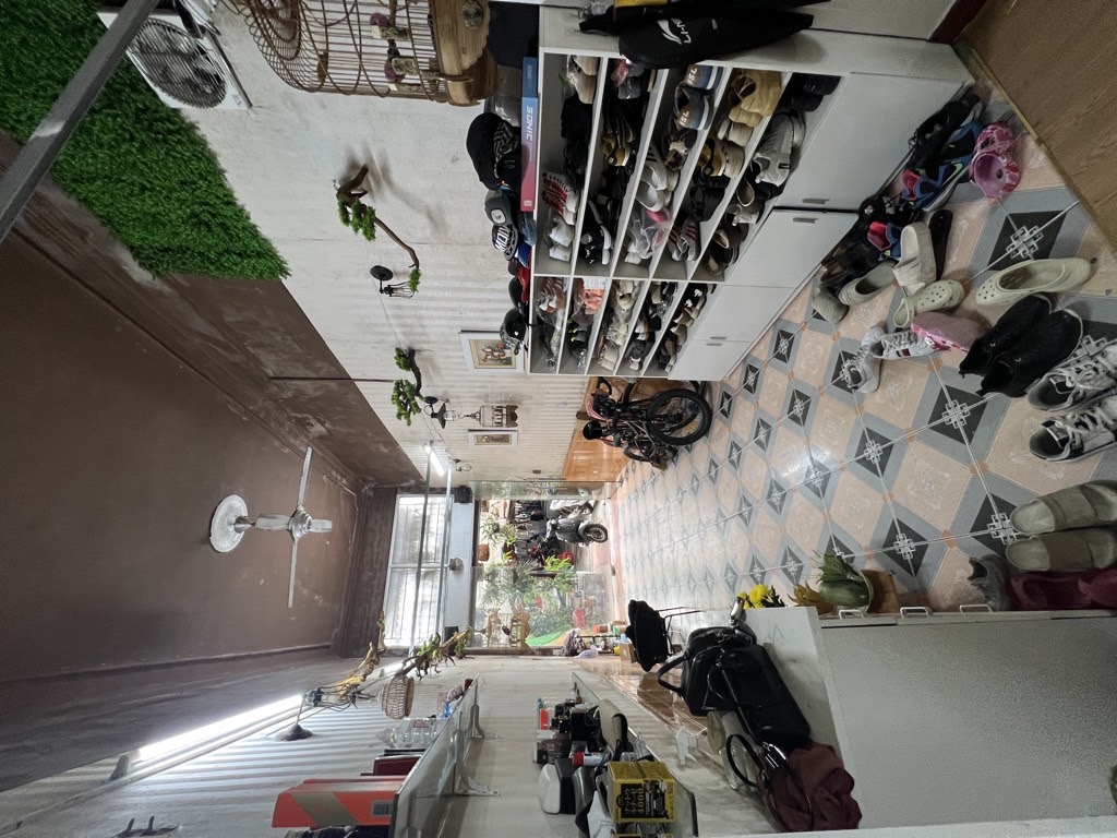 Bán nhà Nguyễn Trãi - diện tích 68.6m2 4 tầng - ô tô quay đầu trước cửa - giá 13 tỷ