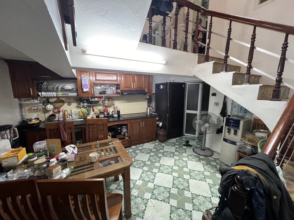 Bán nhà Nguyễn Trãi - diện tích 68.6m2 4 tầng - ô tô quay đầu trước cửa - giá 13 tỷ