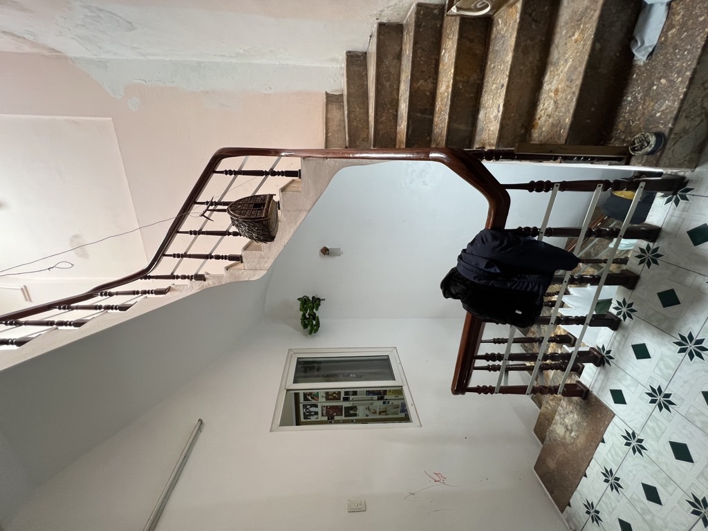 Bán nhà Nguyễn Trãi - diện tích 68.6m2 4 tầng - ô tô quay đầu trước cửa - giá 13 tỷ