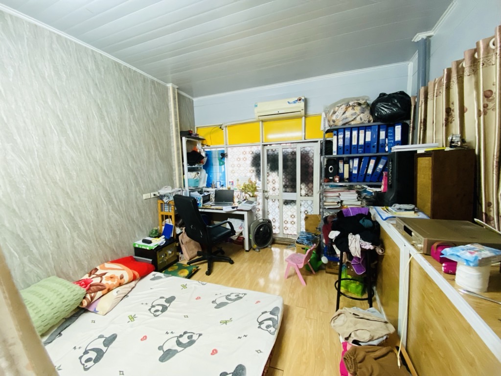 Bán nhà Định Công Thượng - diện tích 49m2 3 tầng - Lô góc thoáng sáng - giá 6,35 tỷ