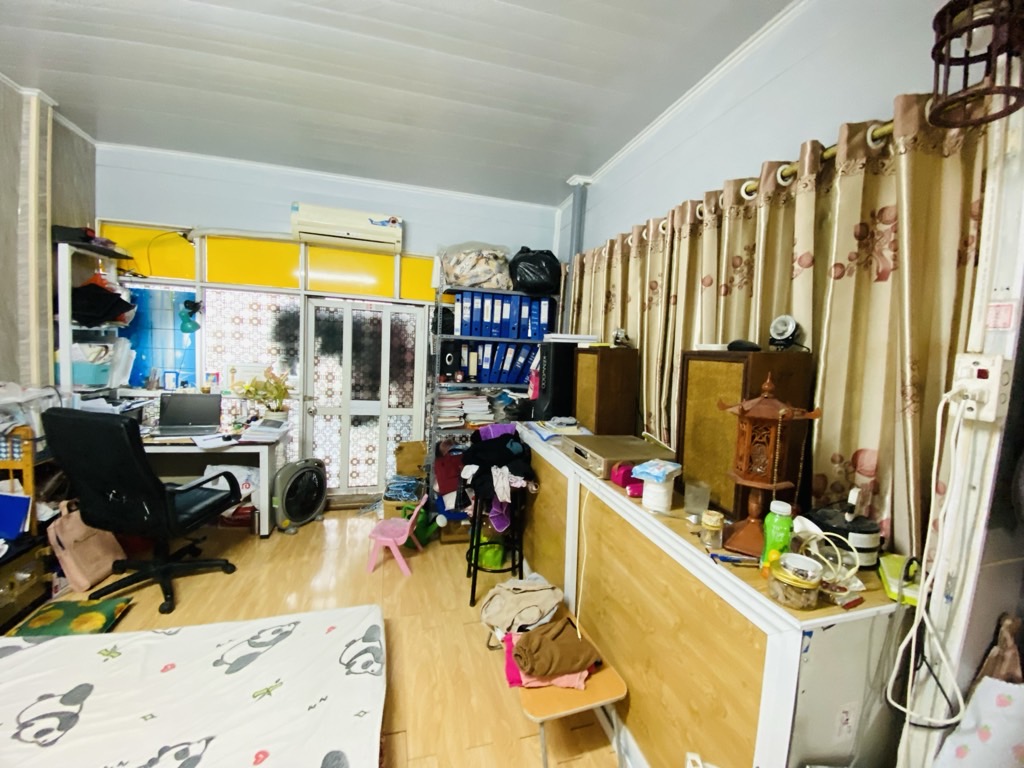 Bán nhà Định Công Thượng - diện tích 49m2 3 tầng - Lô góc thoáng sáng - giá 6,35 tỷ