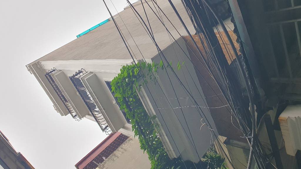 Bán nhà Yên Lãng - diện tích 54m2 6 tầng - Siêu siêu gần phố - giá 19,3 tỷ