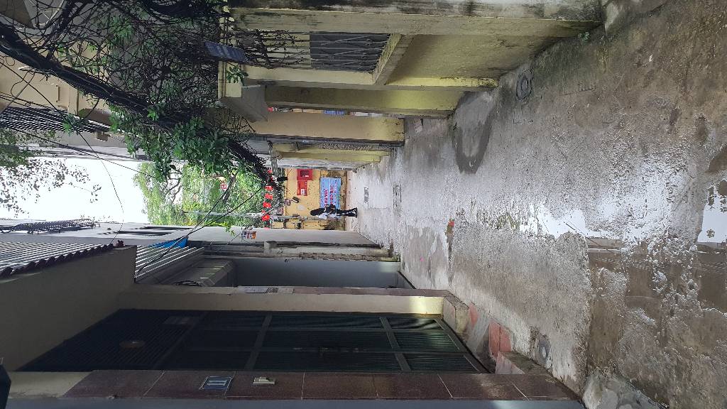 Bán nhà Yên Lãng - diện tích 54m2 6 tầng - Siêu siêu gần phố - giá 19,3 tỷ