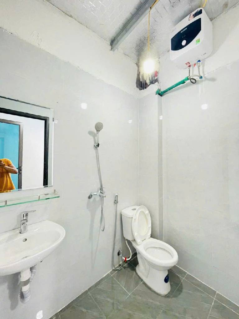 Bán nhà Thanh Đàm - diện tích 45m2 2 tầng - ô tô tránh cách 20m - giá 4,1 tỷ