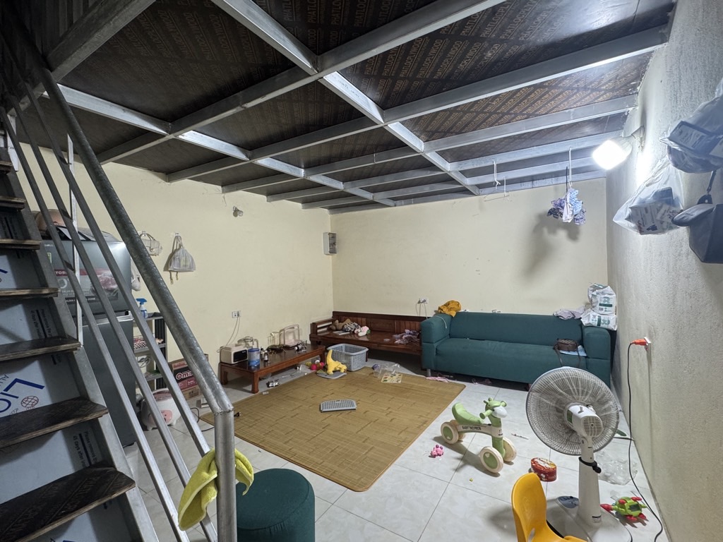 Bán nhà Lĩnh Nam - diện tích 59m2 2 tầng - Ngõ 254.6 - giá 5,3 tỷ