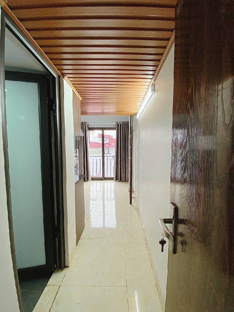 Bán nhà Ngõ Đình Đông - diện tích 36m2 6 tầng - Lô góc, thang máy - giá 11,5 tỷ