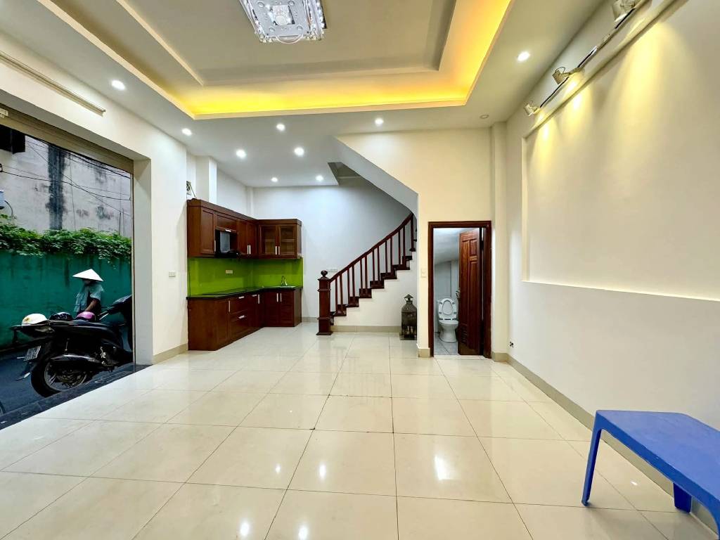 Bán nhà Vương Thừa Vũ - diện tích 38m2 5 tầng - LÔ GÓC - giá 15,5 tỷ