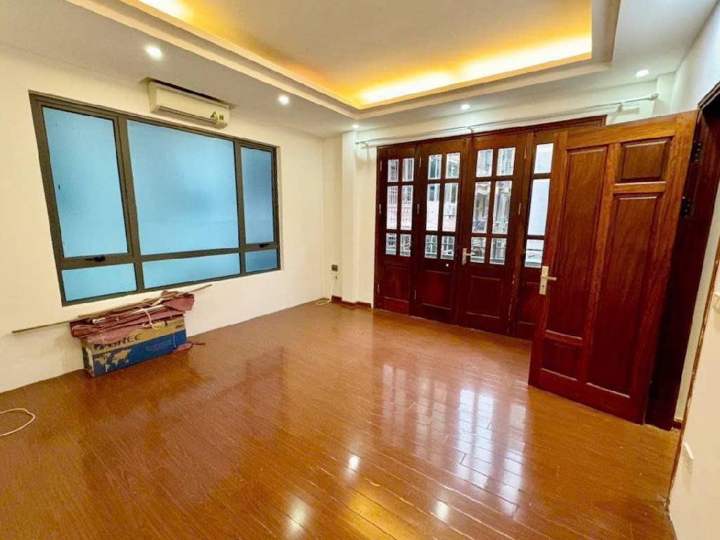 Bán nhà Vương Thừa Vũ - diện tích 38m2 5 tầng - LÔ GÓC - giá 15,5 tỷ