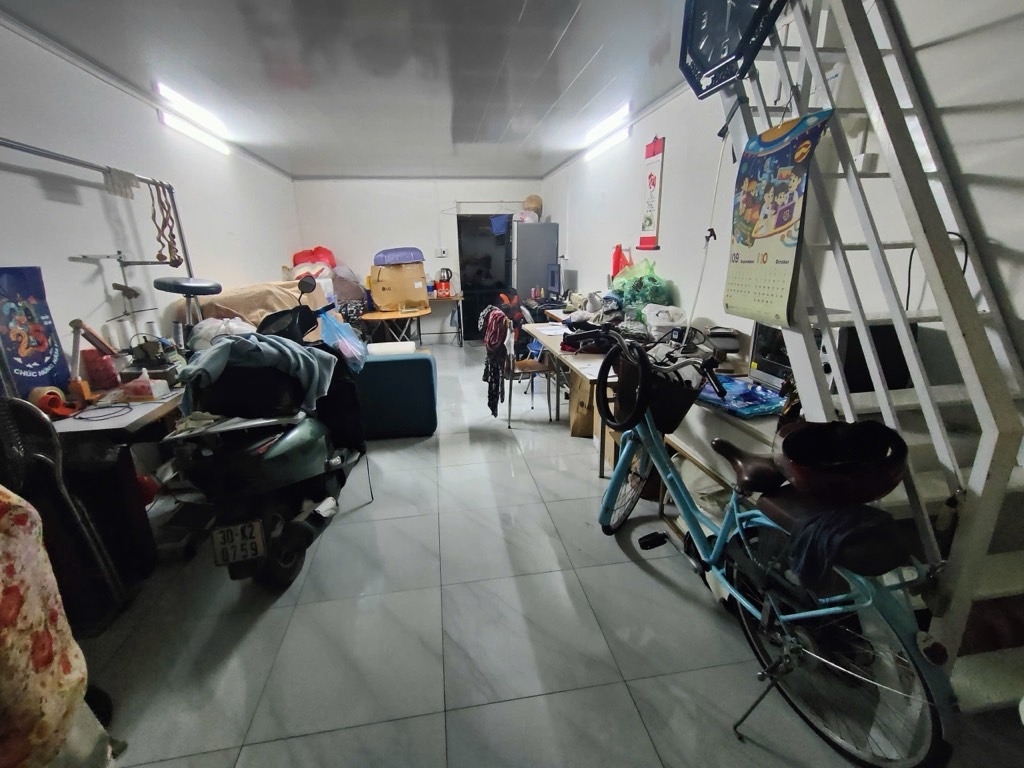 Bán nhà Định Công Thượng - diện tích 43m2 1 tầng - ô tô tránh - giá 3 tỷ