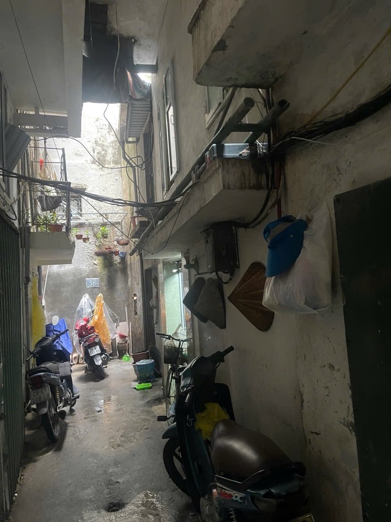 Bán nhà Ngõ Lệnh Cư - diện tích 23m2 3 tầng - Mặt tiền rộng - giá 2,8 tỷ