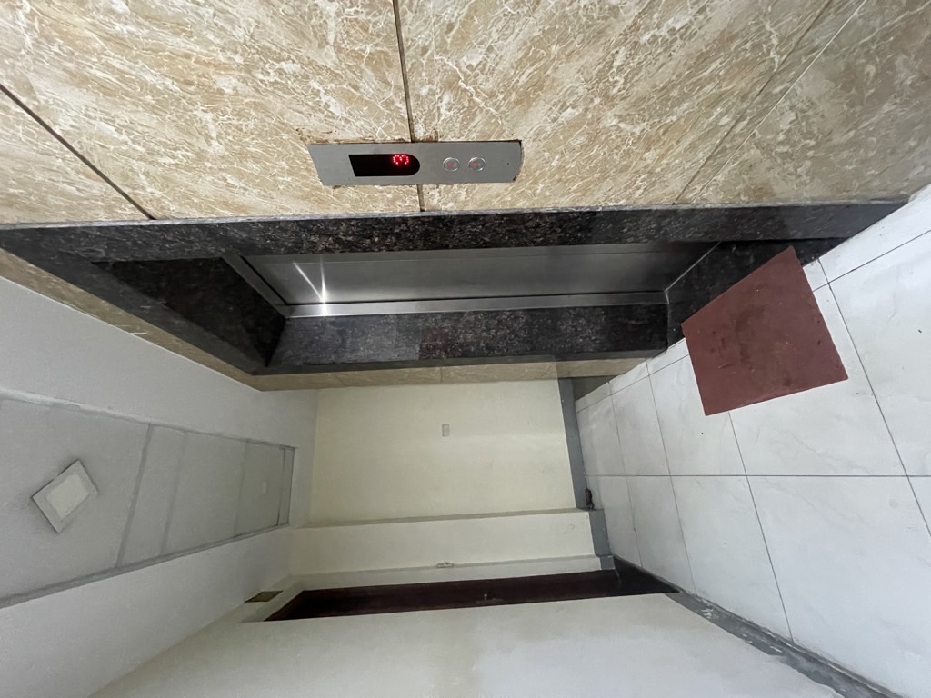 Bán nhà Phạm Ngọc Thạch - diện tích 51m2 3 tầng - Căn hộ CC mini - giá 2,7 tỷ