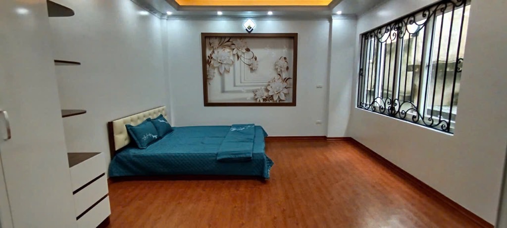 Bán nhà Sở Thượng - diện tích 31m2 5 tầng - ô tô đỗ gần - giá 8,3 tỷ