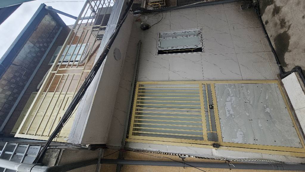 Bán nhà Lĩnh Nam - diện tích 23,8m2 2 tầng - nhà đẹp hiếm có - giá 1,36 tỷ