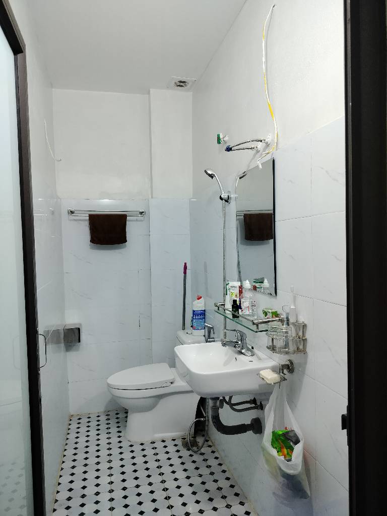 Bán nhà Tân Mai - diện tích 41.5m2 5 tầng - Cách ô tô 100m - giá 5,8 tỷ