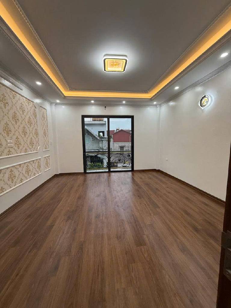 Bán nhà Nguyễn Khoái - diện tích 58m2 5 tầng - Mặt ngõ thông kinh doanh ô tô - giá 19,68 tỷ