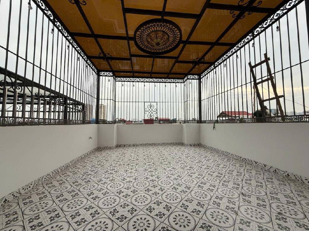 Bán nhà Nguyễn Khoái - diện tích 58m2 5 tầng - Mặt ngõ thông kinh doanh ô tô - giá 19,68 tỷ