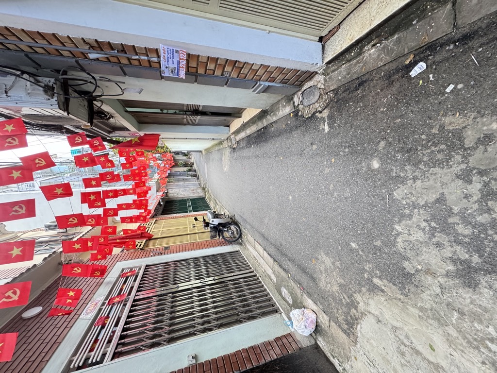 Bán nhà Trương Định - diện tích 57m2 7 tầng - Ngõ thông ô tô qua nhà - giá 17 tỷ