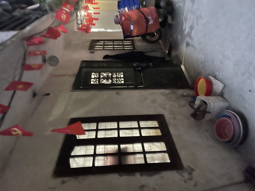 Bán nhà Nguyễn Phúc Lai - diện tích 38m2 3 tầng - Lô góc, kinh doanh - giá 16 tỷ