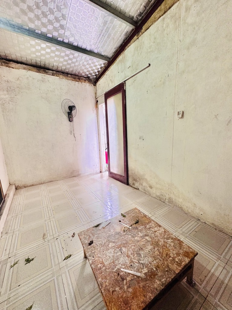 Bán nhà Hoàng Mai - diện tích 70m2 2 tầng - Gần trường chợ - giá 6,3 tỷ