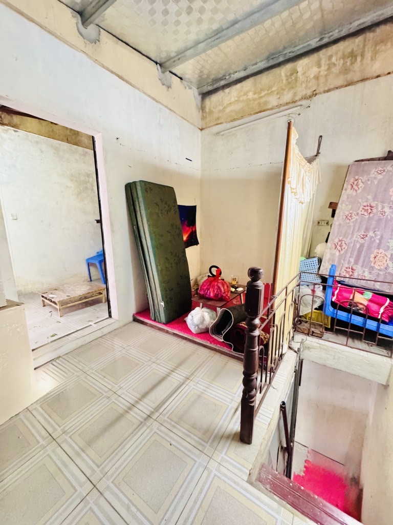 Bán nhà Hoàng Mai - diện tích 70m2 2 tầng - Gần trường chợ - giá 6,3 tỷ