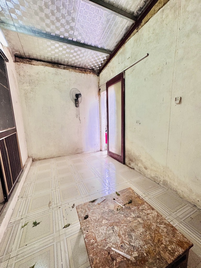 Bán nhà Hoàng Mai - diện tích 70m2 2 tầng - Gần trường chợ - giá 6,3 tỷ