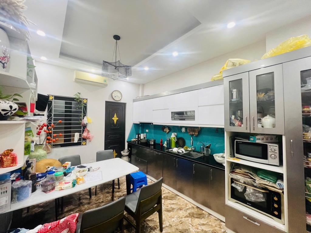 Bán nhà Ngõ Quỳnh - diện tích 43m2 4 tầng - Ô TÔ ĐỖ CỬA - giá 13,8 tỷ