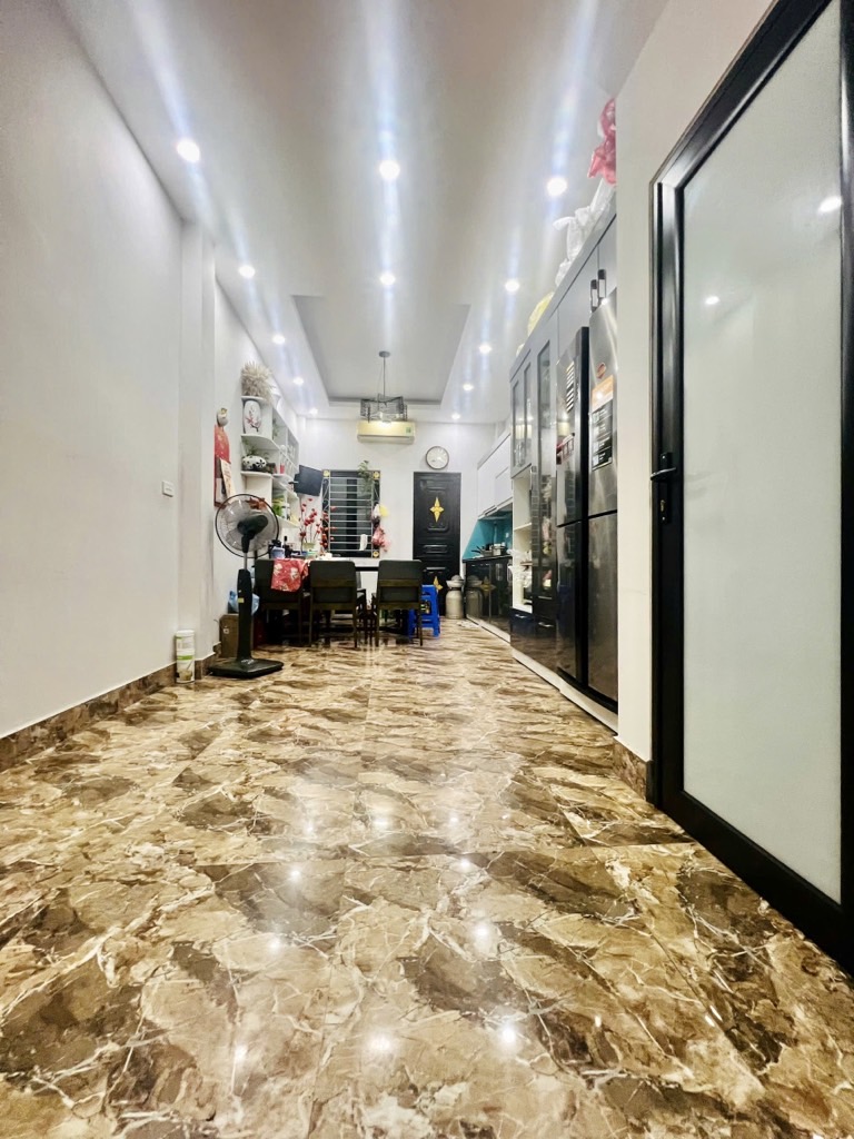 Bán nhà Ngõ Quỳnh - diện tích 43m2 4 tầng - Ô TÔ ĐỖ CỬA - giá 13,8 tỷ