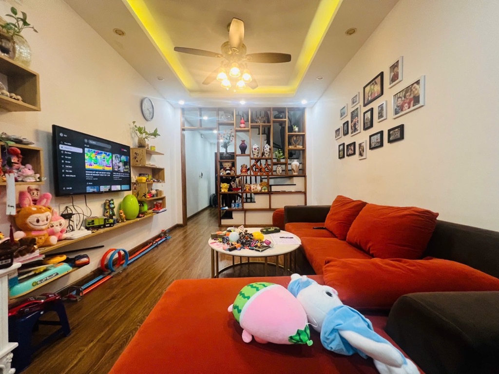 Bán nhà Ngõ Quỳnh - diện tích 43m2 4 tầng - Ô TÔ ĐỖ CỬA - giá 13,8 tỷ