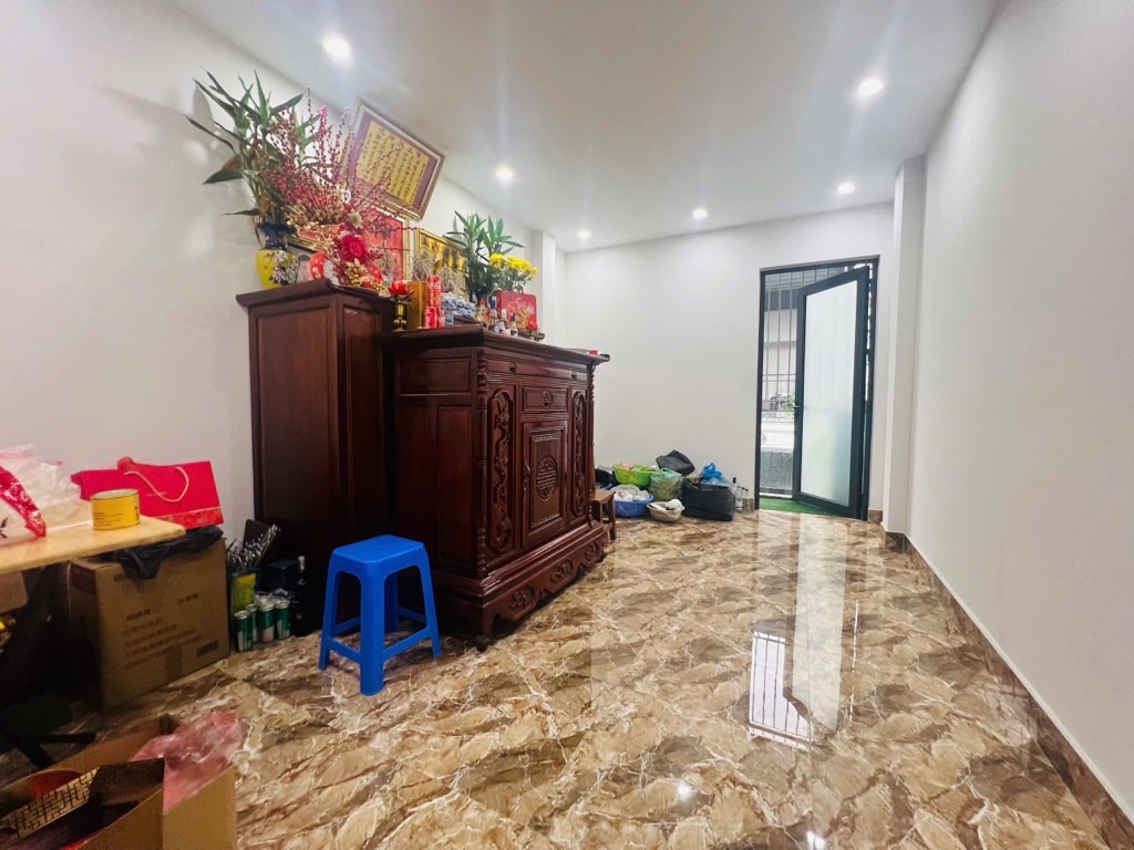 Bán nhà Ngõ Quỳnh - diện tích 43m2 4 tầng - Ô TÔ ĐỖ CỬA - giá 13,8 tỷ