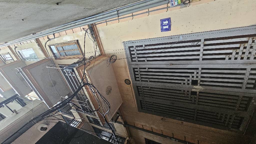 Bán nhà Ngõ Chùa Mỹ Quang - diện tích 38m2 5 tầng - Nhà đẹp, gần phố - giá 10,6 tỷ