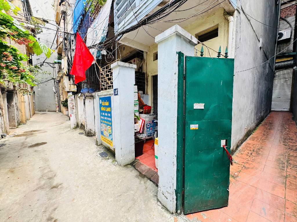 Bán nhà giáp bát - diện tích 63.7m2 4 tầng - gần ô tô - giá 10,2 tỷ