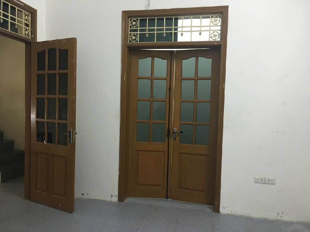 Bán nhà giáp bát - diện tích 63.7m2 4 tầng - gần ô tô - giá 10,2 tỷ