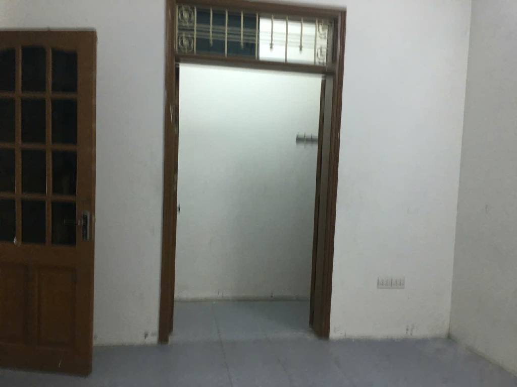 Bán nhà giáp bát - diện tích 63.7m2 4 tầng - gần ô tô - giá 10,2 tỷ