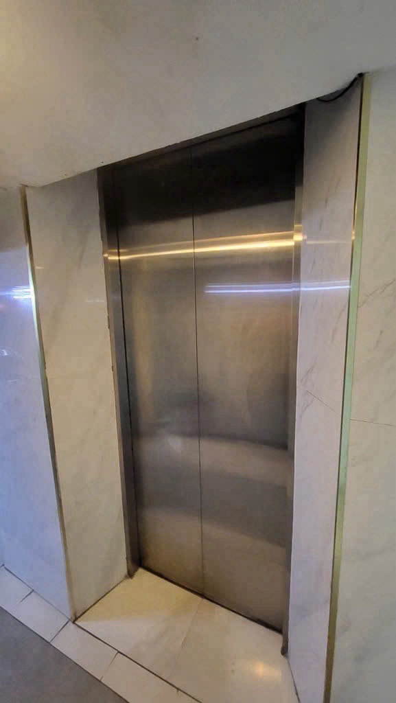 Bán nhà Ngõ Chợ Khâm Thiên - diện tích 85m2 7 tầng - gần chợ, trường học - giá 17,2 tỷ