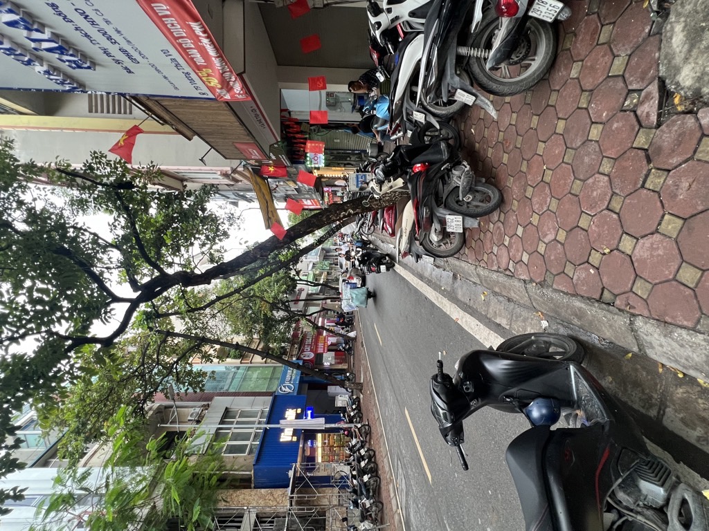 Bán nhà Vương Thừa Vũ - diện tích 51.5m2 4 tầng - Mặt phố siêu đẹp - giá 23 tỷ