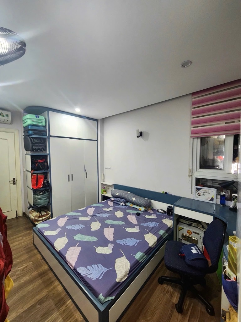 Bán nhà Vũ Tông Phan - diện tích 70m2 25 tầng - Chung cư cao cấp - giá 7,5 tỷ