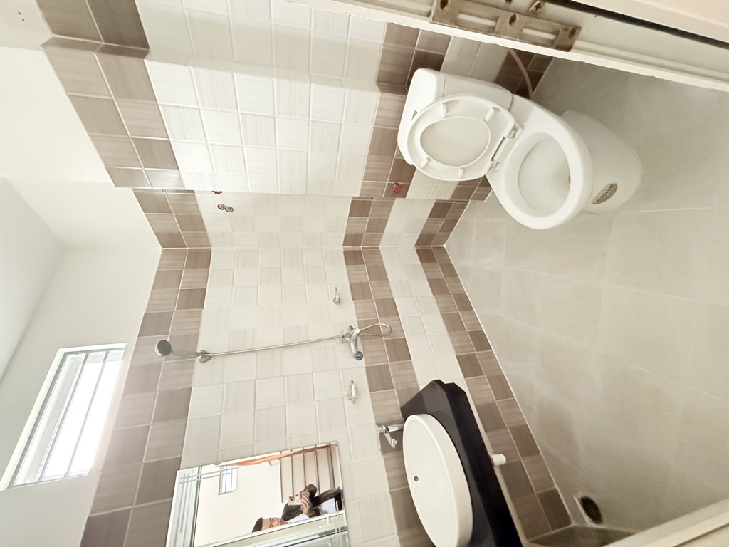 Bán nhà Thịnh Liệt - diện tích 30m2 5 tầng - LÔ GÓC - Ô TÔ VÀO TẬN CỬA - giá 7,7 tỷ