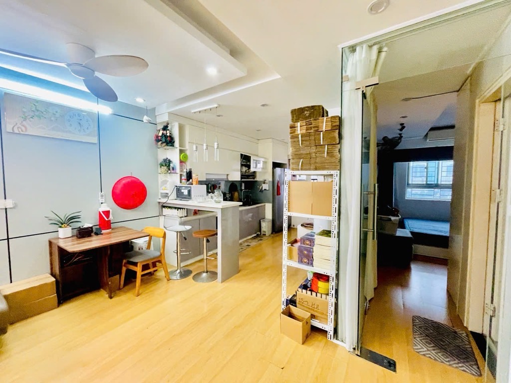 Bán nhà Linh Đường - diện tích 72m2 14 tầng - Căn hộ đẹp – view hồ trực diện - giá 4 tỷ