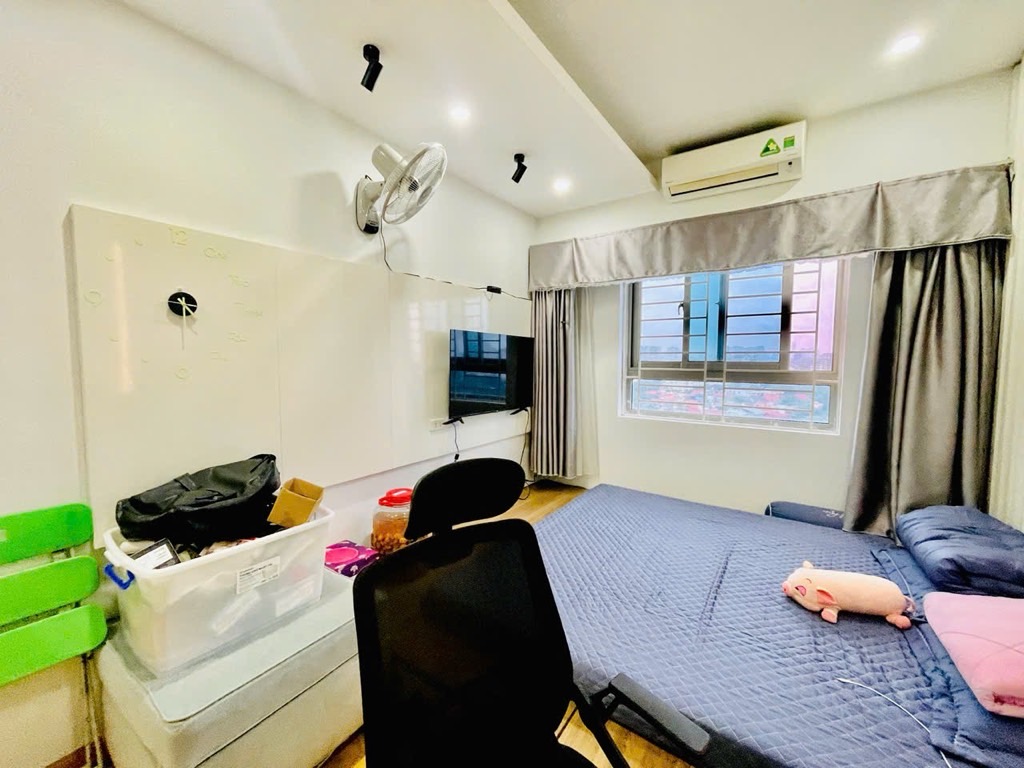 Bán nhà Linh Đường - diện tích 72m2 14 tầng - Căn hộ đẹp – view hồ trực diện - giá 4 tỷ