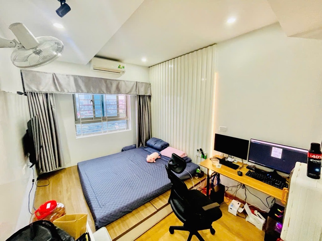 Bán nhà Linh Đường - diện tích 72m2 14 tầng - Căn hộ đẹp – view hồ trực diện - giá 4 tỷ