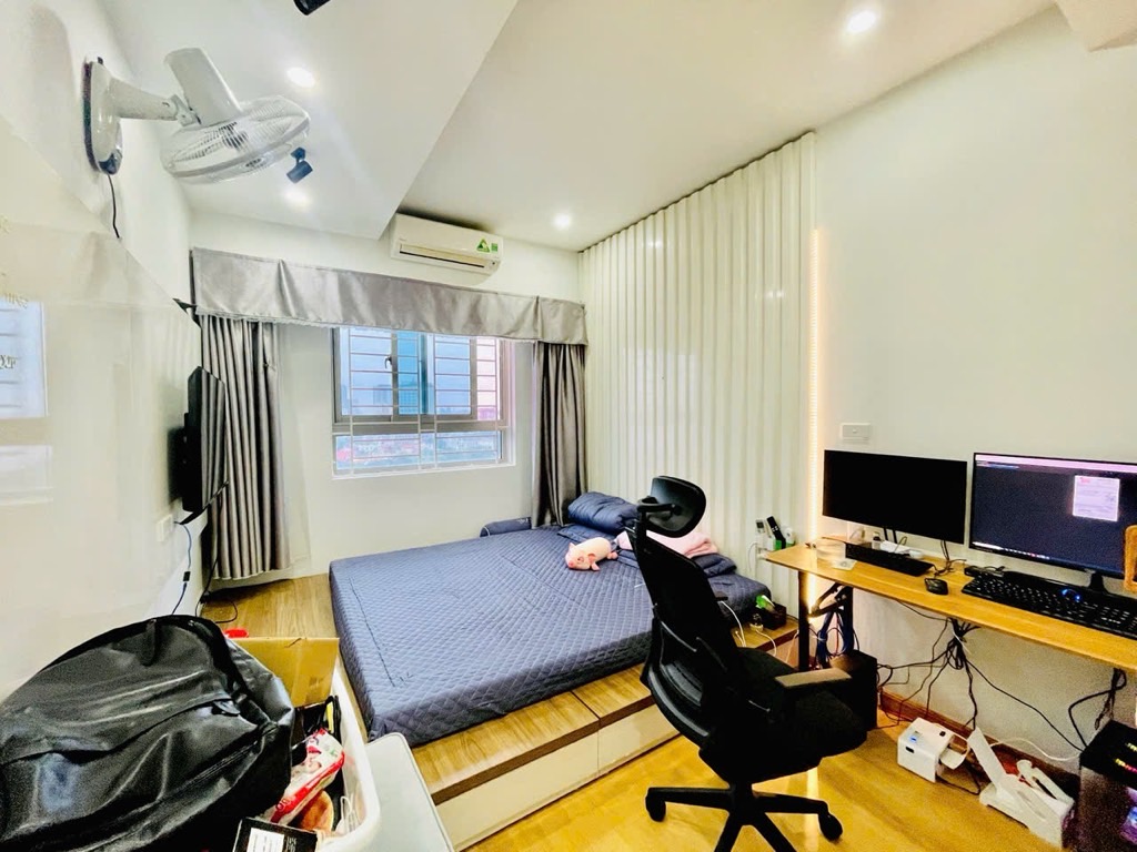 Bán nhà Linh Đường - diện tích 72m2 14 tầng - Căn hộ đẹp – view hồ trực diện - giá 4 tỷ