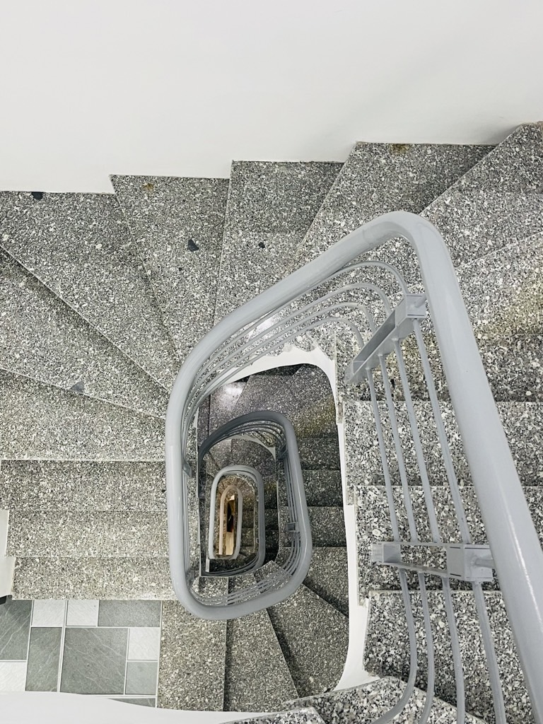 Bán nhà Giáp Nhị - diện tích 30m2 5 tầng - Ngõ ô tô tránh - giá 8,7 tỷ