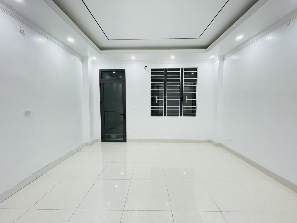 Bán nhà Giáp Nhị - diện tích 30m2 5 tầng - Ngõ ô tô tránh - giá 8,7 tỷ