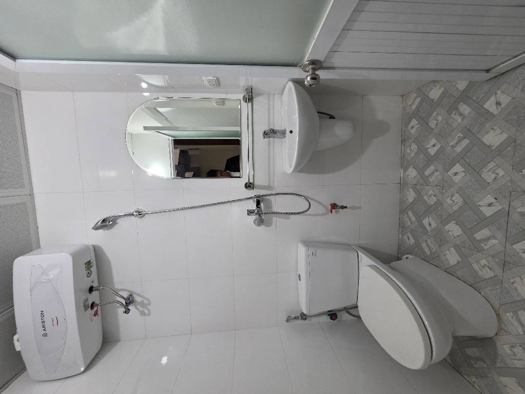 Bán nhà Tôn Đức Thắng - diện tích 16,1m2 5 tầng - Nhà đẹp ở ngay - giá 5,6 tỷ