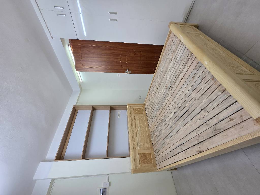 Bán nhà Tôn Đức Thắng - diện tích 16,1m2 5 tầng - Nhà đẹp ở ngay - giá 5,6 tỷ